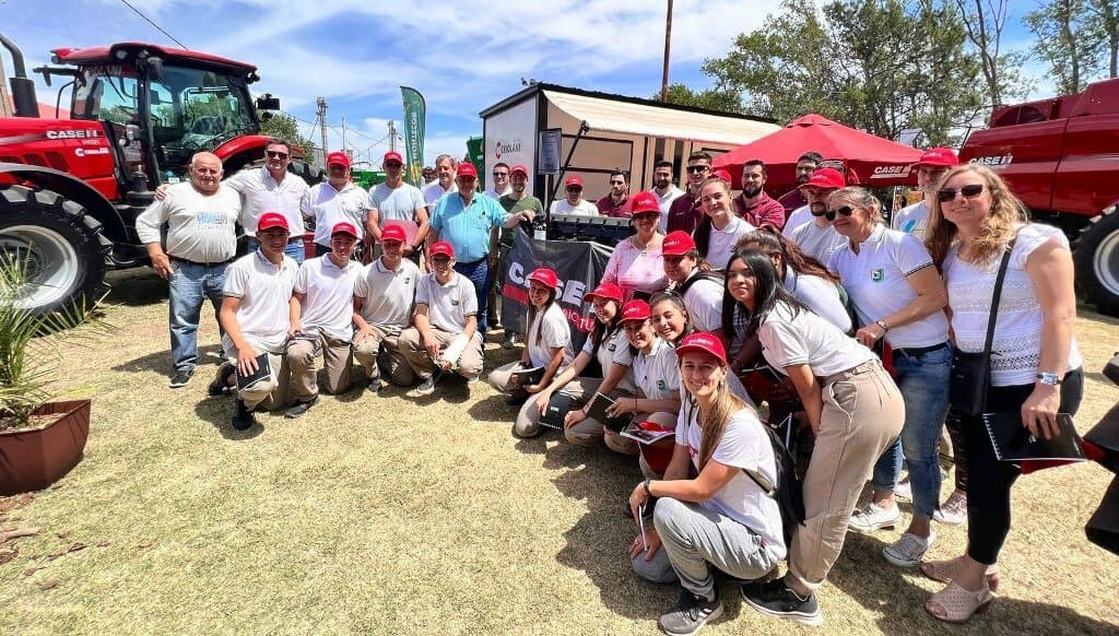 Case IH apuesta a la educación agraria en la Argentina