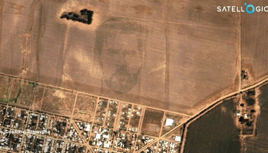 Messi “tatuado” en los campos argentinos, un oasis en medio de la sequía