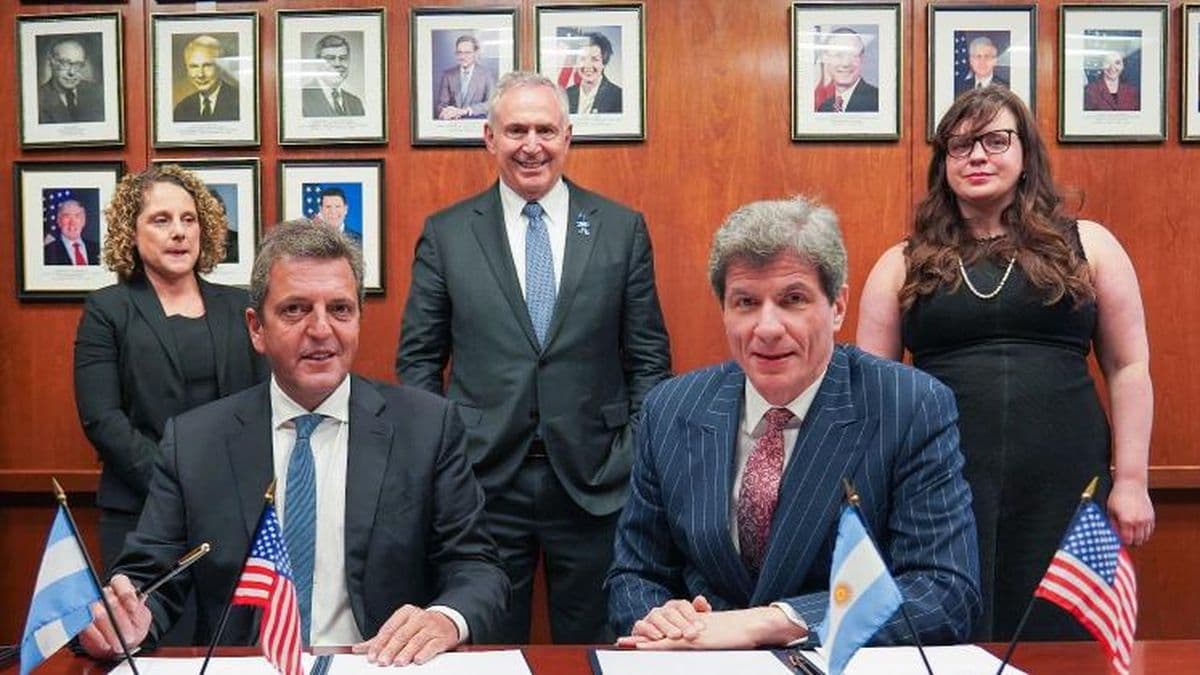 Argentina firmó un convenio con Estados Unidos en el marco del acuerdo con el Club de París