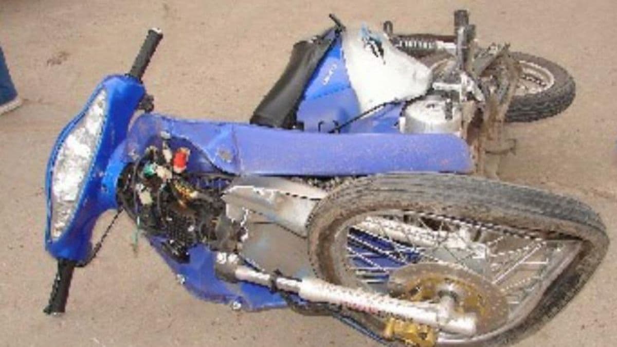 Un niño y su padre heridos al colisionar con una moto