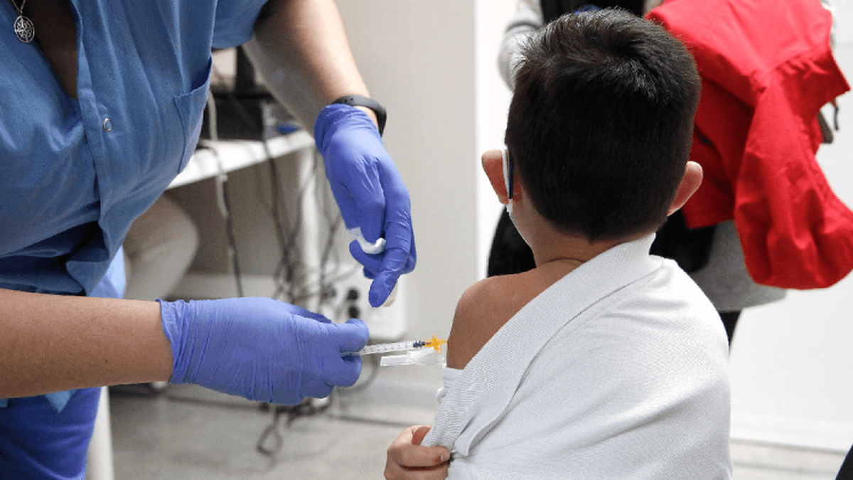 Preocupa el bajo porcentaje de niños vacunados contra el Covid