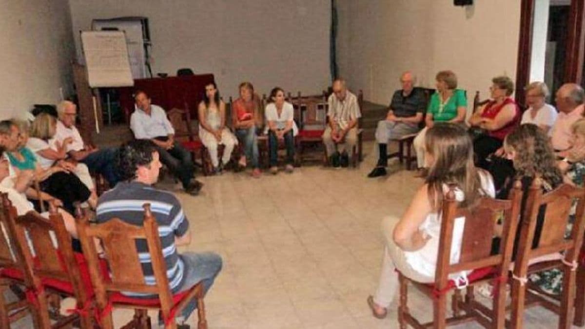Pacientes con Parkinson y familiares recuperan un espacio de autoayuda