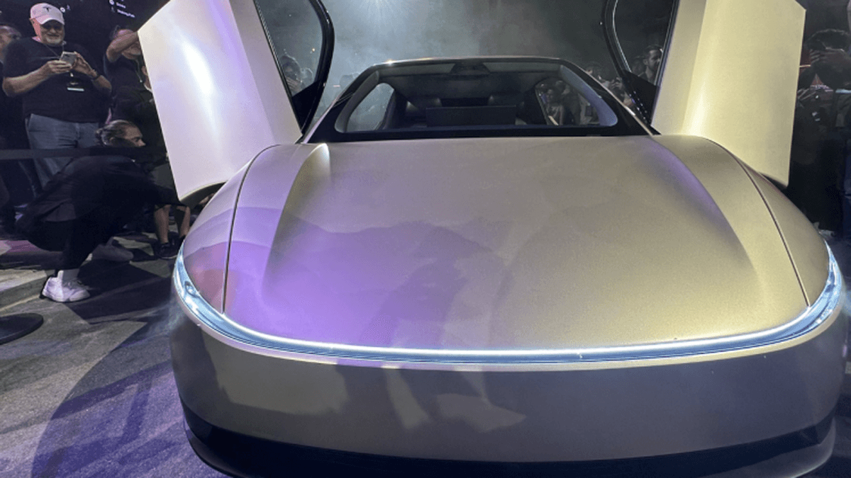 Tesla revoluciona con el Cybercab y Robovan: ahora movilidad autónoma