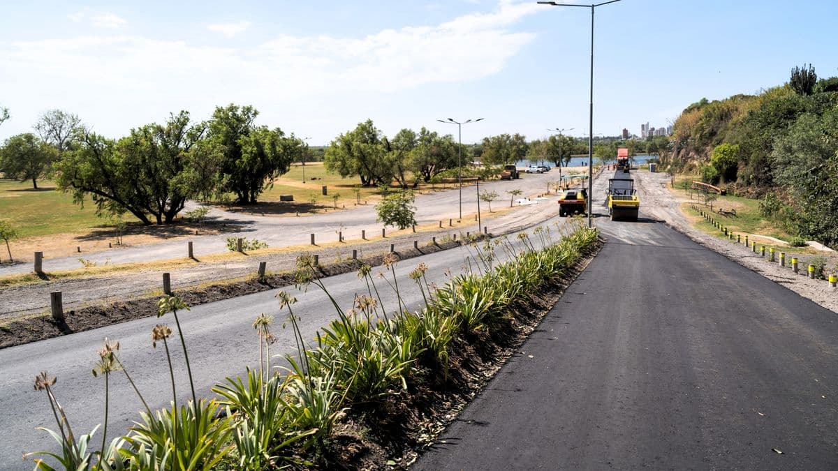 El municipio de San Nicolás pavimentó el acceso entre Costanera Alta y Laguna Descubrí
