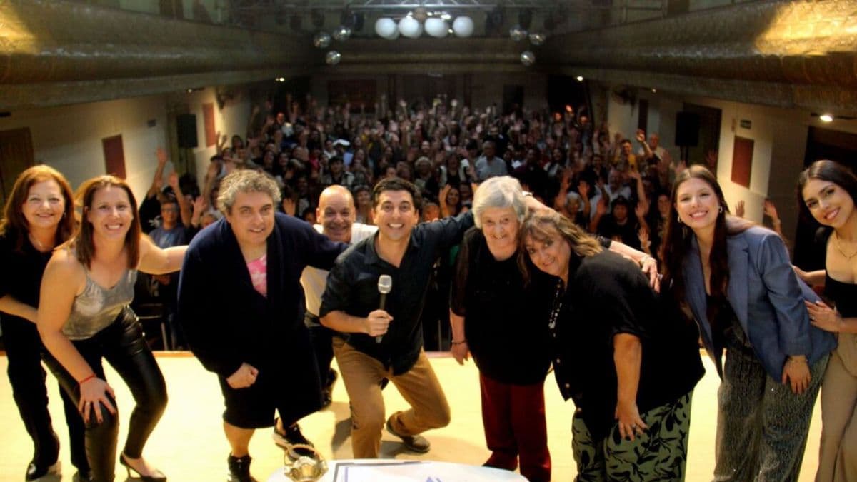 "A.del.A" vuelve a Zárate con una comedia que hizo reír a miles de espectadores