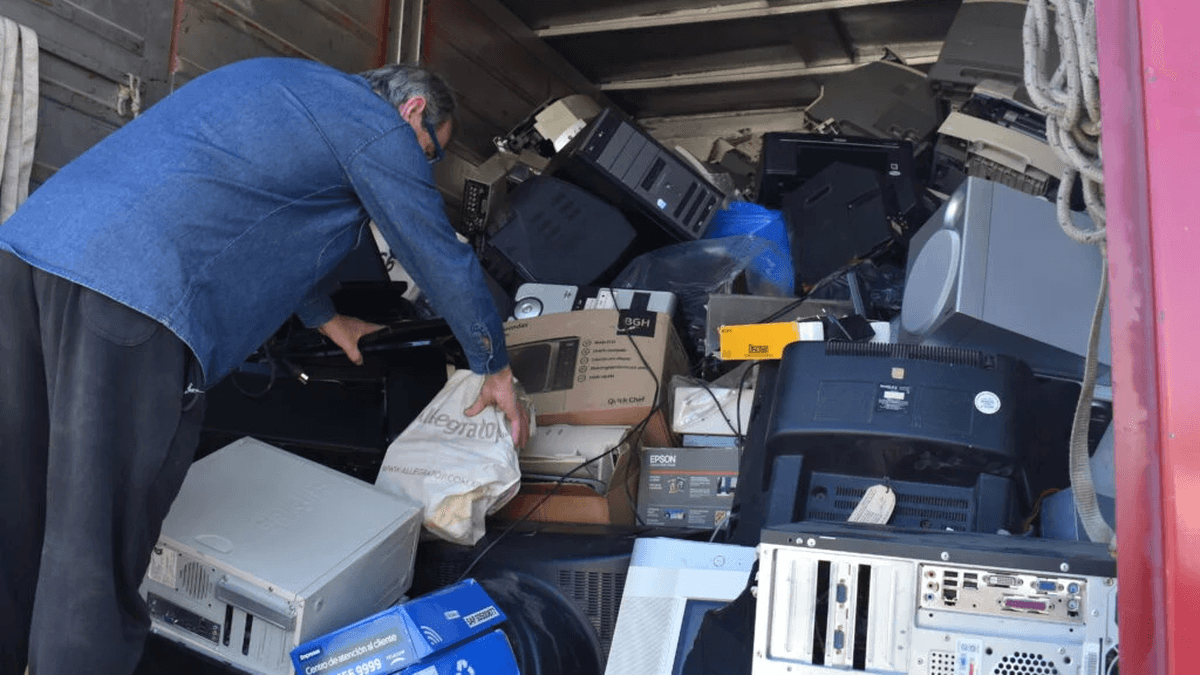 San Nicolás: El municipio organiza una jornada de recolección de electrónicos en la costanera