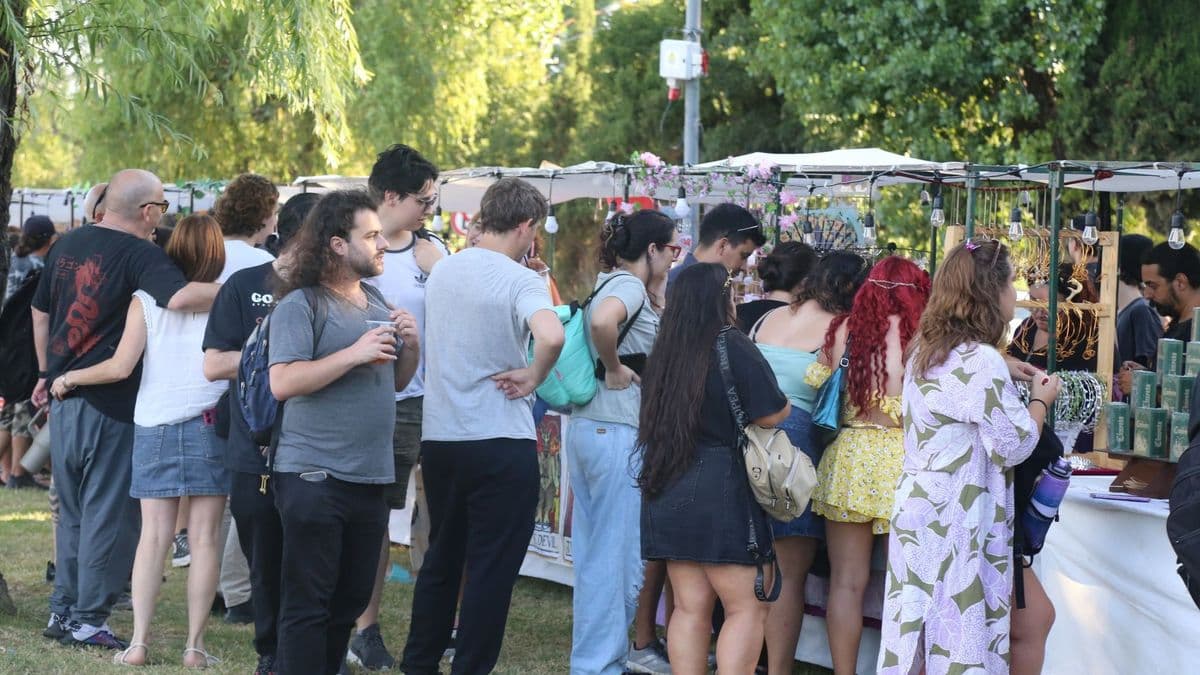 Costanera Norte de Zárate se llenó de magia medieval con un evento que convocó a cientos de vecinos