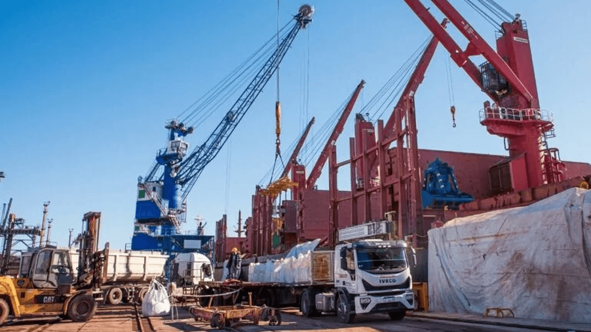 El Puerto San Nicolás continúa ampliando su rol en la logística energética argentina