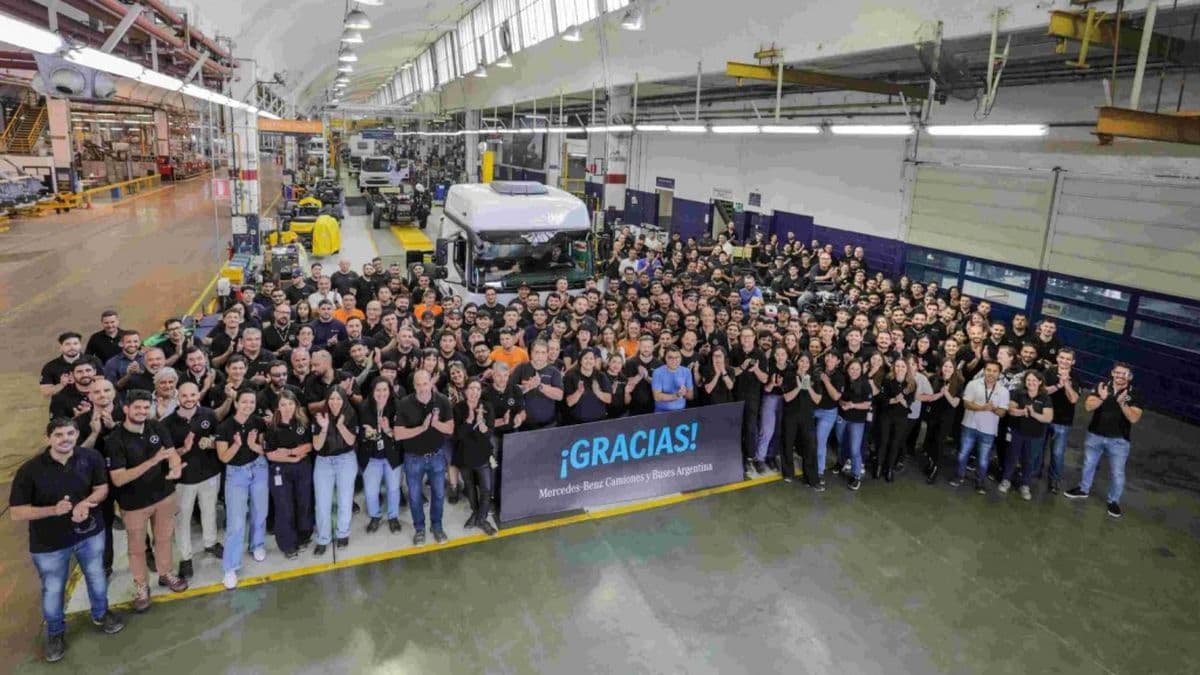 Avanza el traslado a Zárate de Mercedes-Benz luego de cerrar su histórica planta en Virrey del Pino