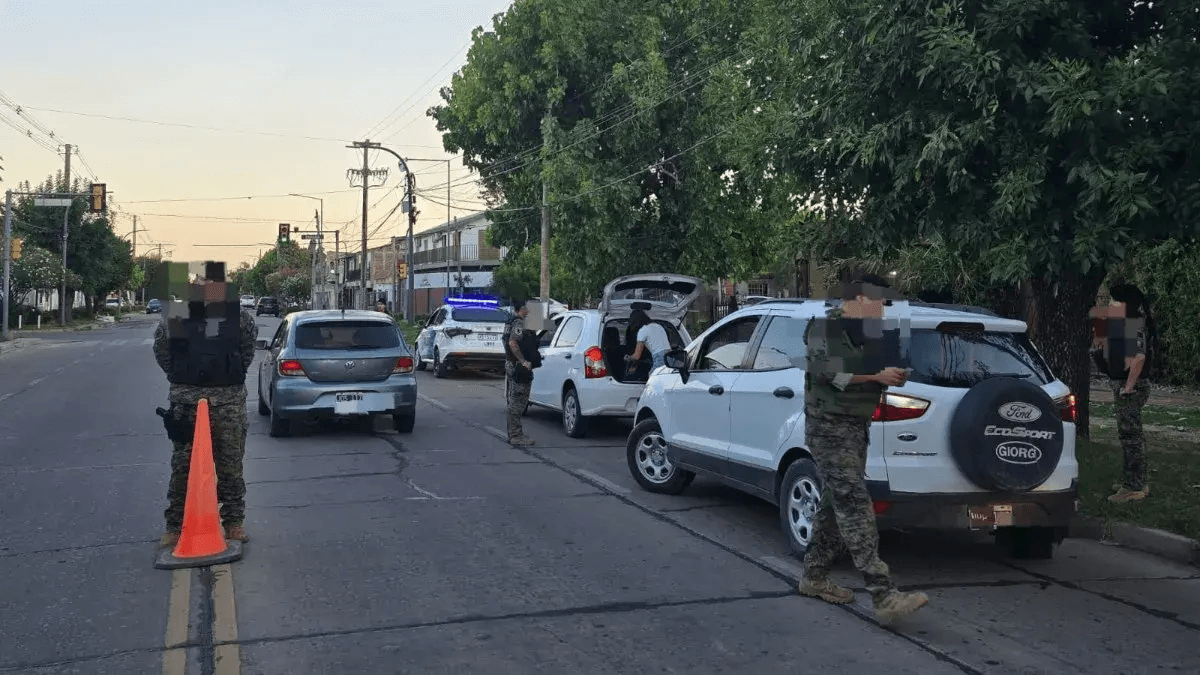 Amplio operativo policial en el centro de San Nicolás: controles masivos y 12 aprehensiones