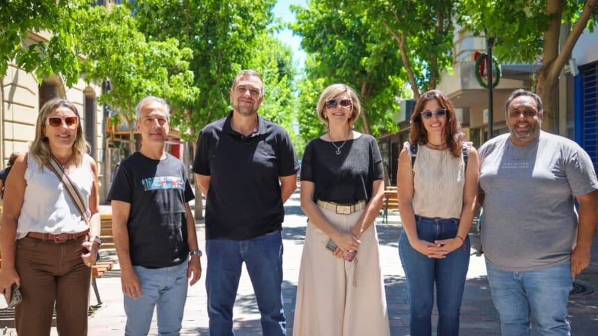 Paseo Navideño: Pergamino celebra en sus calles para impulsar el comercio local
