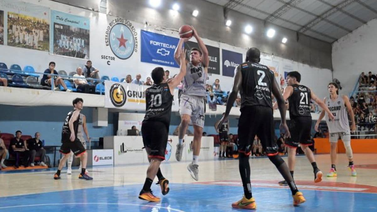 Dura derrota de Pergamino Básquet ante Pico FC: quedó en el fondo de la tabla