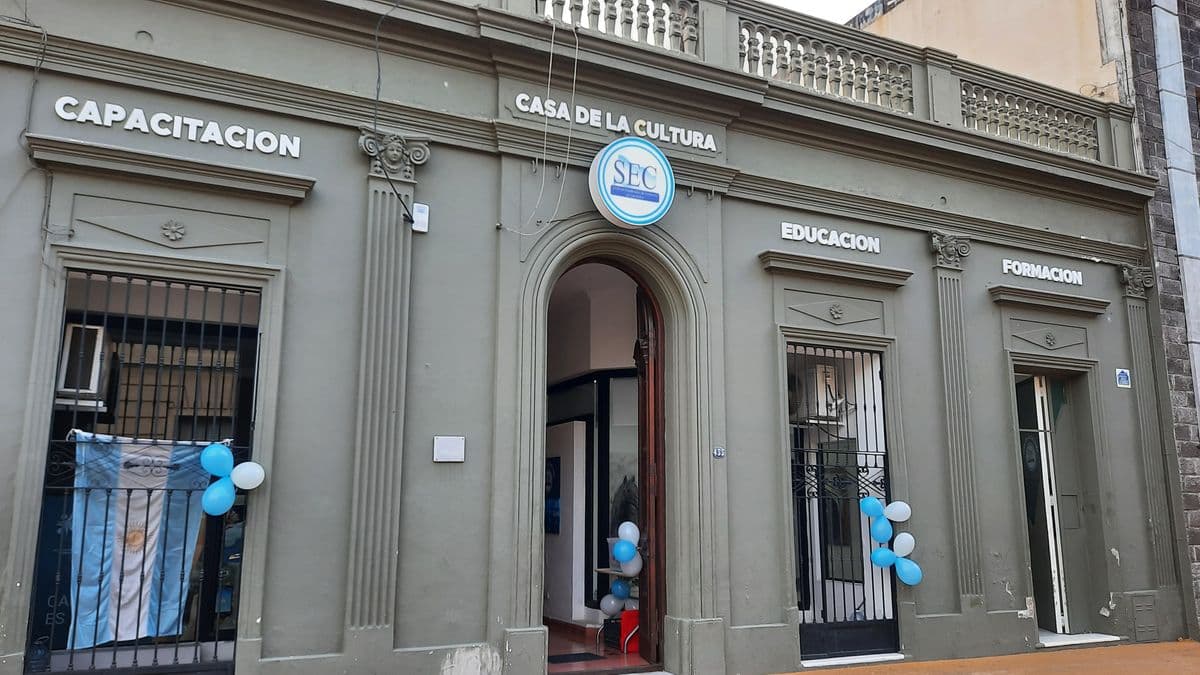San Pedro: Muestra colectiva de artistas locales inaugura el calendario cultural 2026 en la Casa del SEC