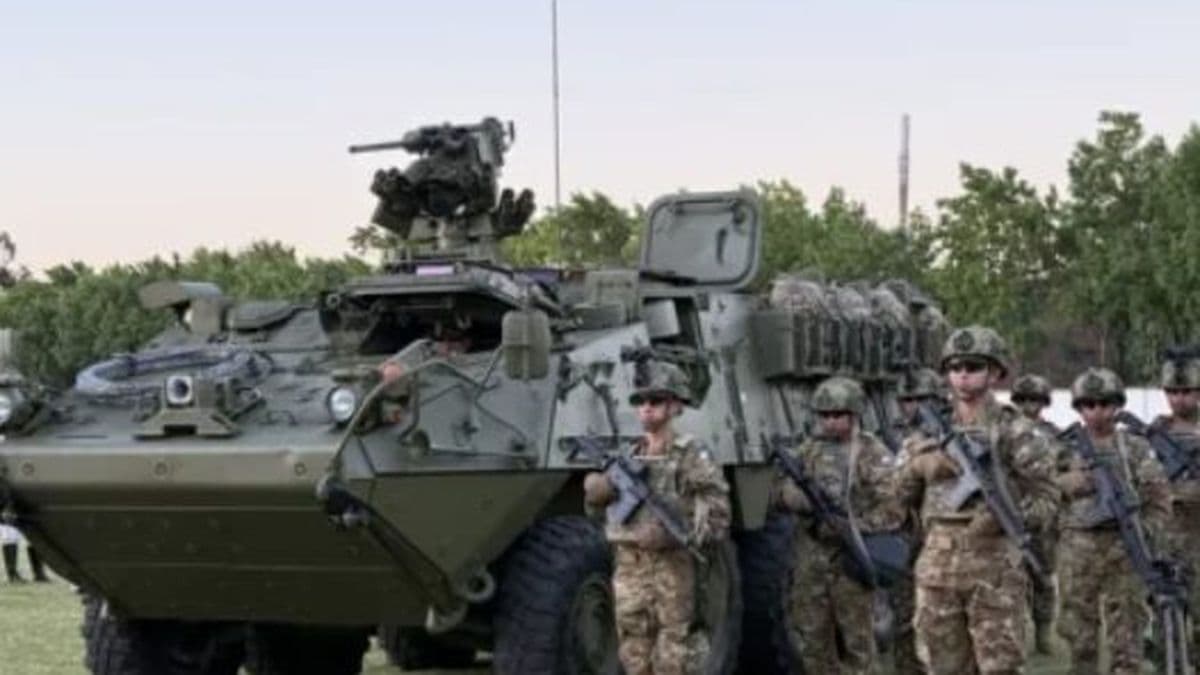Llegaron al puerto de Zárate los vehículos blindados Stryker del Ejército Argentino