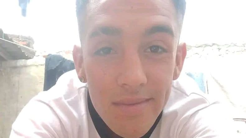 Madre desesperada busca a su hijo mochilero de quien no tiene novedades desde octubre