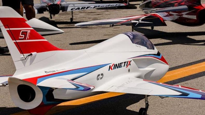 Federico Cereseto el aeromodelista pergaminense premiado en Estados Unidos