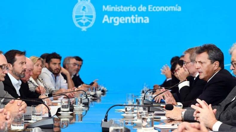Amplio apoyo desde distintos sectores al programa de incremento exportador anunciado por Massa