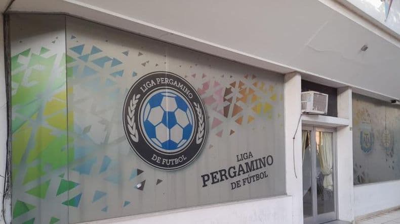 Fútbol local: la Liga dio a conocer el fixture completo de los torneos de Primera A y B