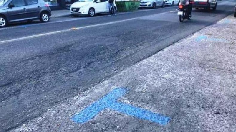 Estacionamiento medido: extendieron tarifa "cero" en la zona del macro centro