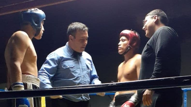 Buenos combates amateurs y una exhibicioacuten de lujo en el cuarto festival de 