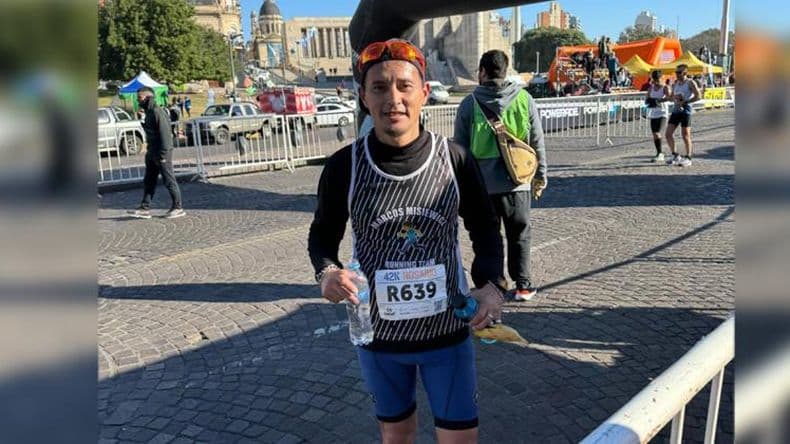 Marcos Misiewicz finalizoacute en el Top 20 del Maratoacuten de Rosario