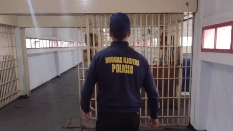 Un convicto desde la cárcel lideraba una red de venta de drogas en la ciudad