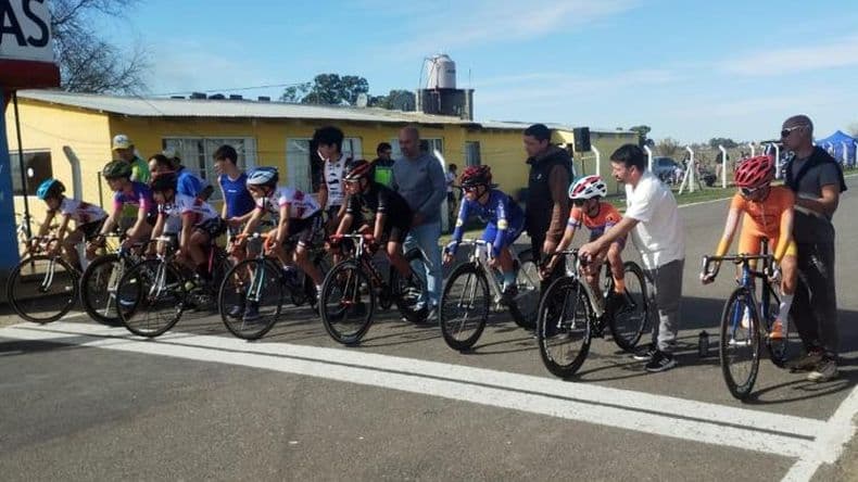 Nuevo triunfo de Juliano Almeida en el Infanto Bonaerense de ciclismo