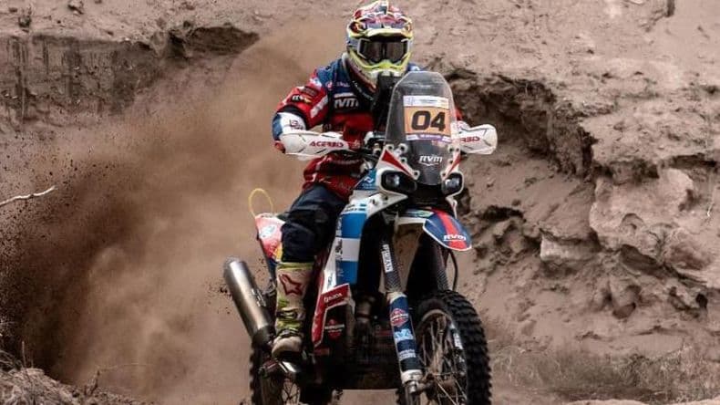Joaquiacuten Debeljuh Taruselli se subioacute al podio en el Rally Raid San Rafa