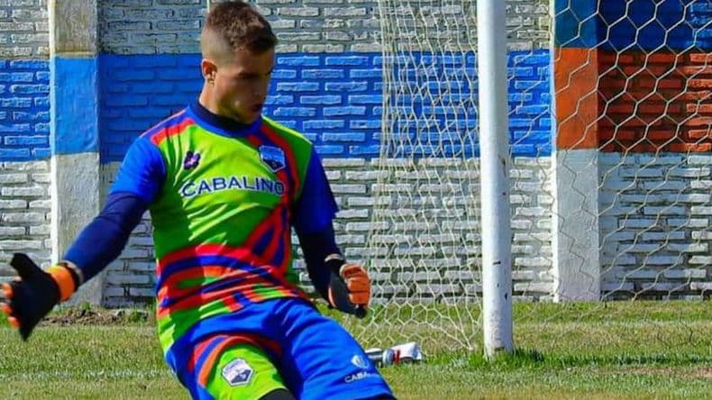 La espera surtioacute efecto- Juan Cruz Cuesta hizo su debut en Armenio