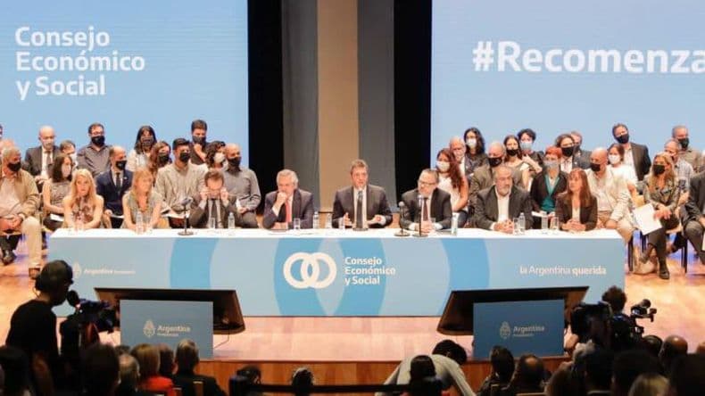 Massa llamó a un acuerdo con la oposición para consensuar políticas de Estado