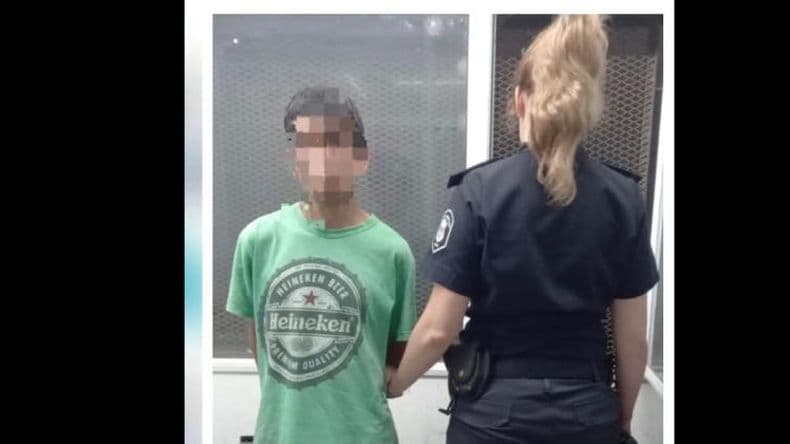 Una pareja roboacute cables y fue detenida luego de una denuncia vecinal