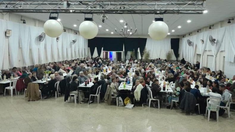 Maacutes de 400 personas en la Pentildea del 29 de la Granja San Camilo