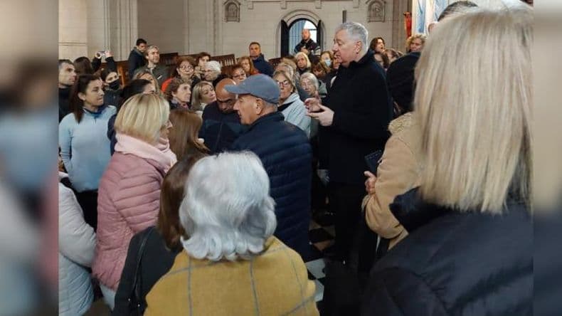 Alrededor de 100 personas en la visita guiada de la Parroquia Merced