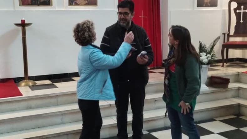 San Jorge- emotiva despedida de la comunidad al padre Viacutector