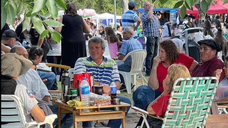 La Violeta se vistioacute de fiesta y celebroacute a lo grande sus 113 antildeos
