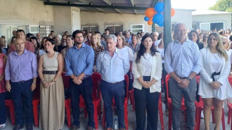 En un acto plagado de amor la escuela Los Buenos Hijos inauguroacute el edificio