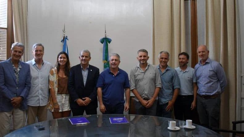 Pergamino firmoacute un convenio con el ENARD para la buacutesqueda de talentos