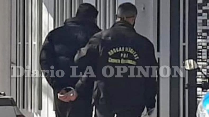 Cayoacute Chiqui uno de los liacutederes de la banda narco maacutes peligrosa de