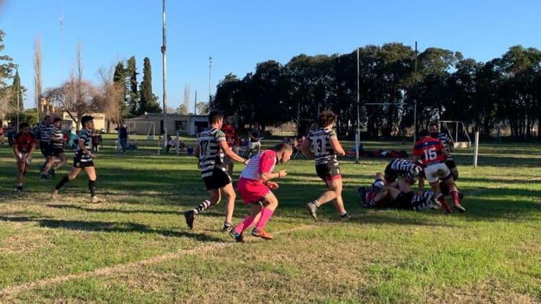 Soacutelido triunfo de Los Pinguumlinos frente a Talleres de Arroyo Seco