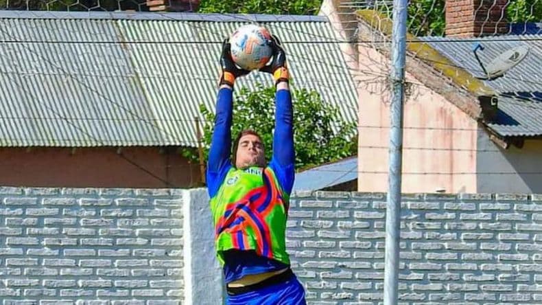 La espera surtioacute efecto- Juan Cruz Cuesta hizo su debut en Armenio