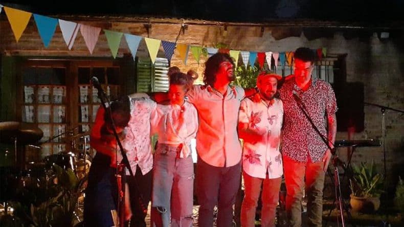 Duratierra pasoacute por Pergamino con su fascinante propuesta musical