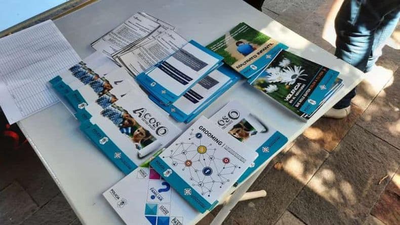 Posta informativa de ingreso a la Policiacutea en Pergamino
