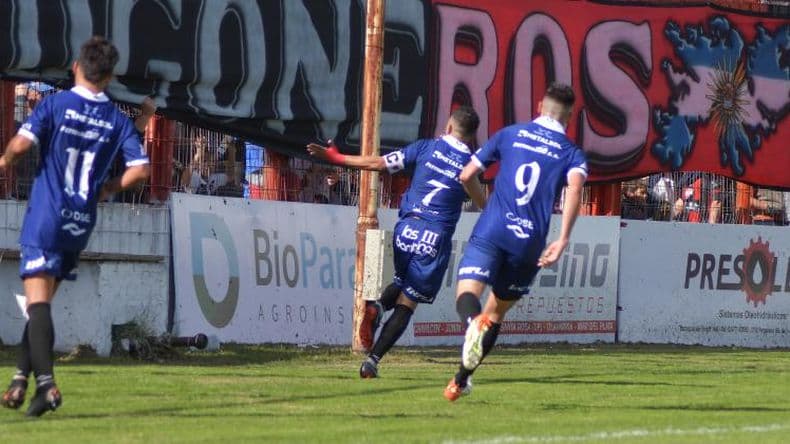 Douglas venció a Juventud Antoniana y volvió a sonreír
