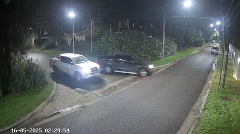 Robos de autos: allanaron la casa del principal sospechoso y secuestraron el "dvr" de las cámaras de seguridad