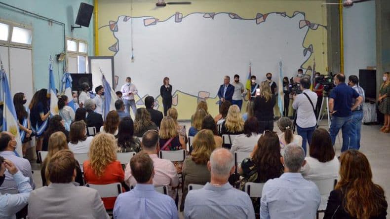 En Pergamino el ciclo lectivo se puso en marcha en la Teacutecnica Nordm 2