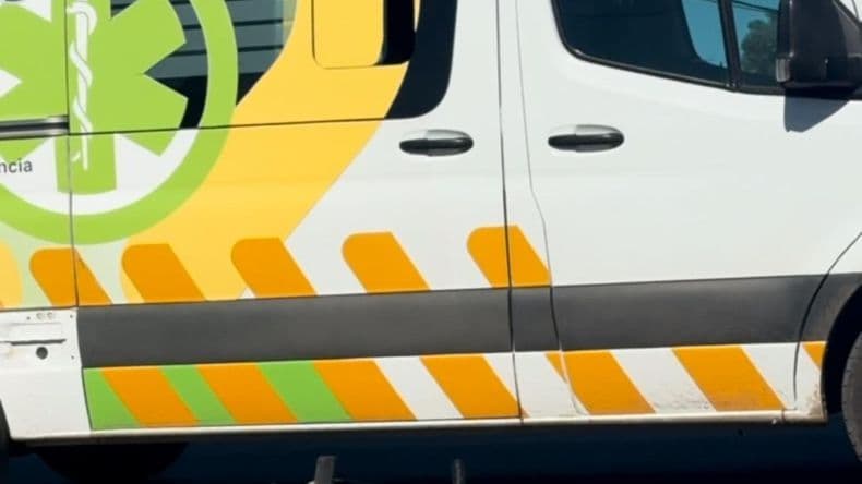 Hospitalizaron a un motociclista que chocó contra una camioneta en la ruta N 8