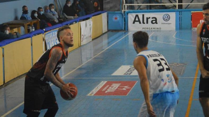 Soacutelido trabajo en equipo y victoria con autoridad para Pergamino Baacutesqu