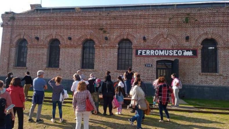 Se realizoacute un recorrido guiado titulado Los Caminos del Hierro