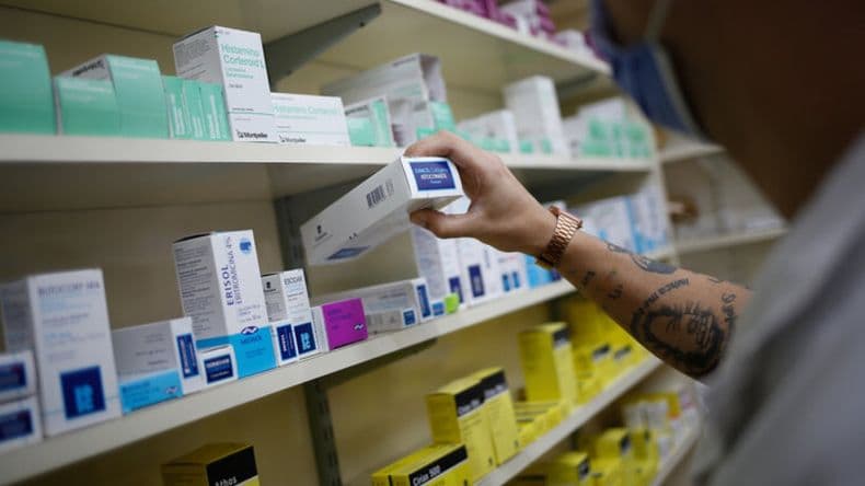 Provincia de Buenos Aires: Axel Kicillof presentó un programa que garantiza medicamentos gratis