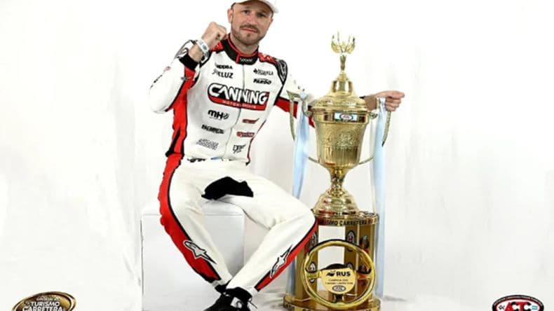 Agustín Canapino, flamante campeón de Turismo Carretera por cuarta vez.
